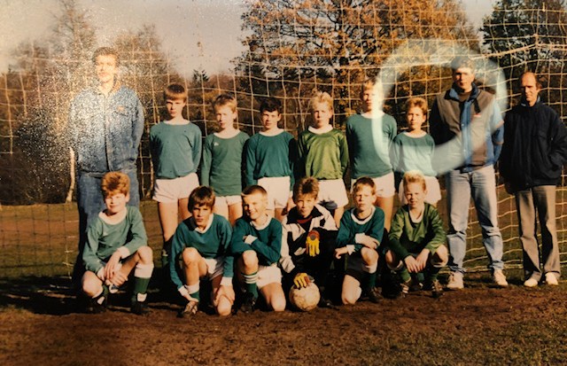 Arne, circled, in his Bergentheim team. He is standing next to Jan Ophof, the coach whom Owen Slot met
